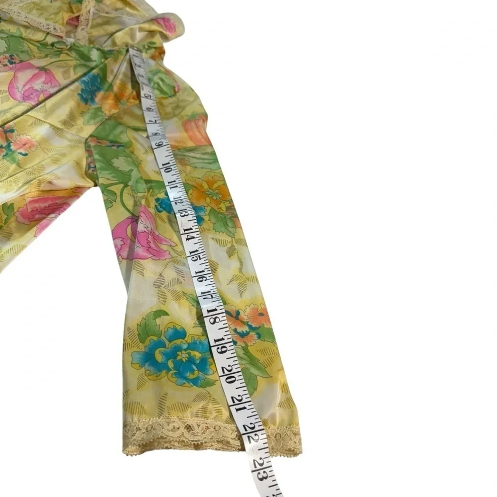 Vanity Fair 70s Vintage Yellow Floral Satin Robe Sz 34 Small Lace Pumpkin Fall